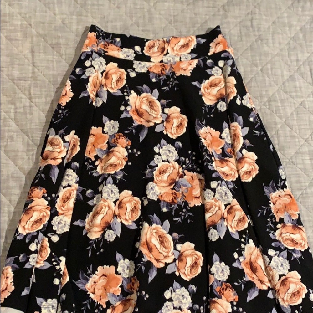 EEUC Agnes & Dora Midi Skirt